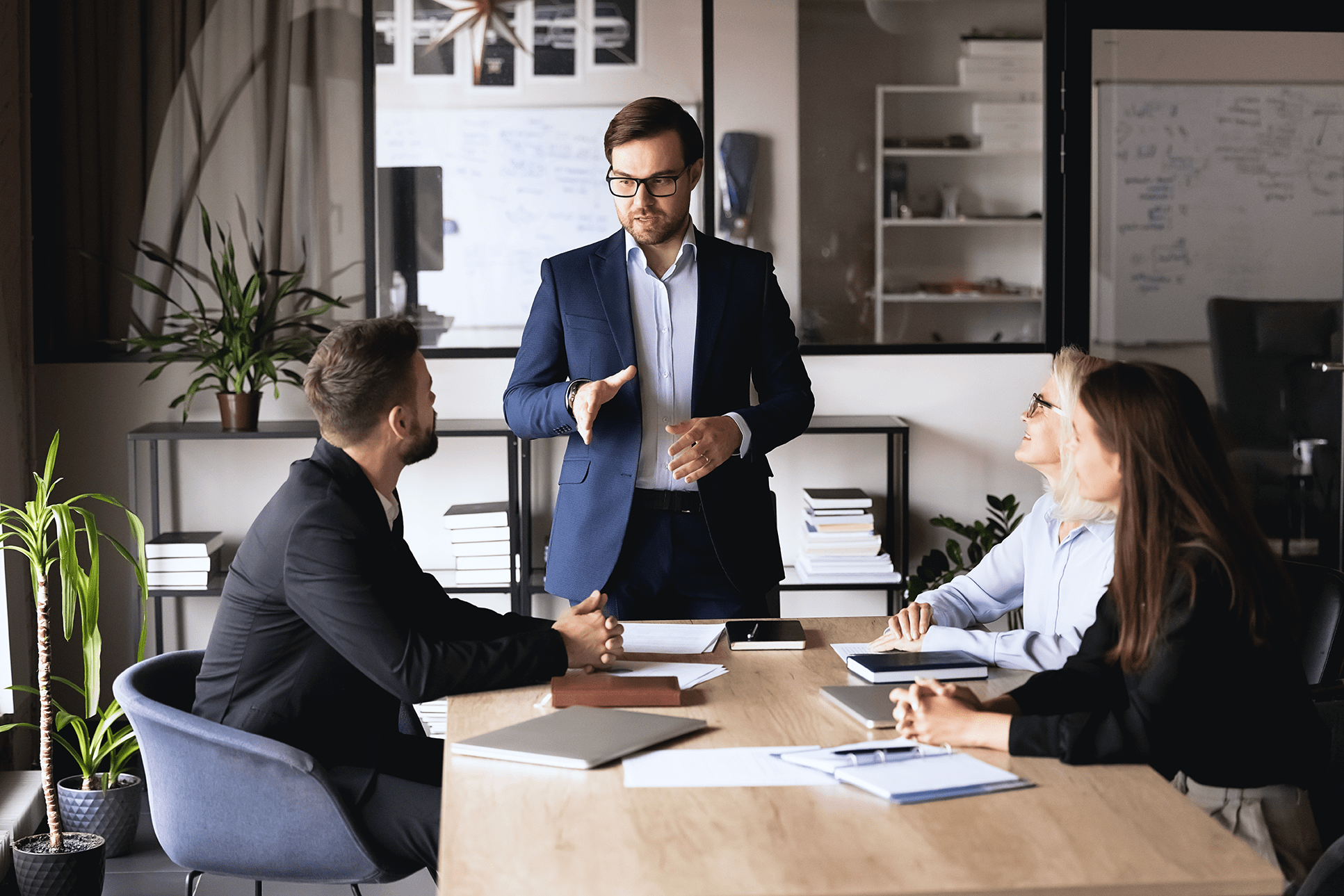 shutterstock_2392473705_72px-min